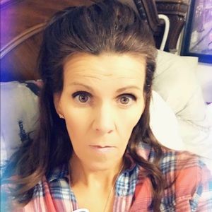 Meet your Posher, Carrie